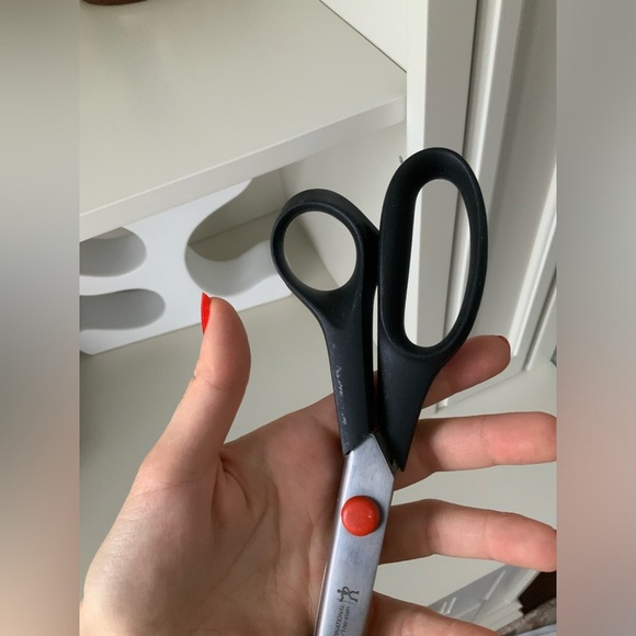 Vintage J.A. HENCKELS INTERNATIONAL 41715-220mm 8.5 no stain Fabric Scissors - Picture 8 of 9